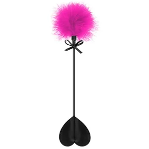 chicote preto formato coração BDSM submissão palmadas carícias suavidade pluma rosa espanador laço pequeno sensual fetiche